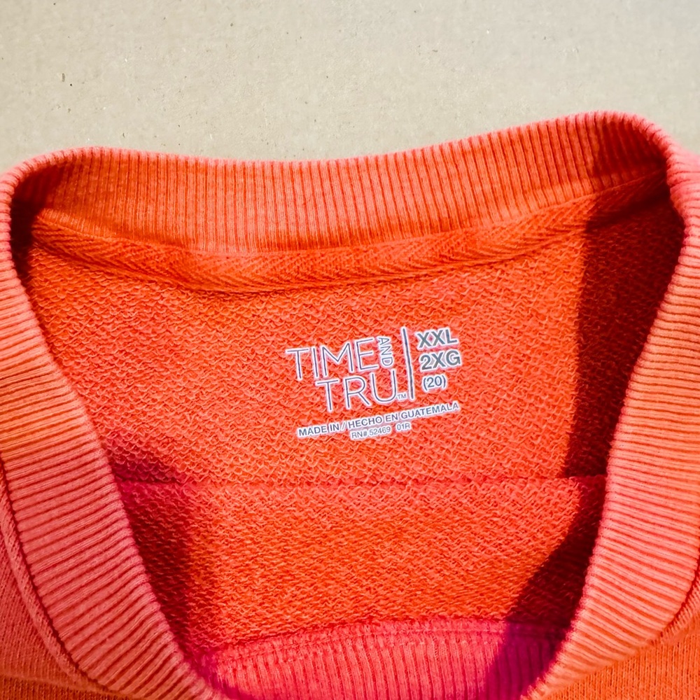 Time and Tru Women's  Orange Sweatshirt. Perfect color for Fall. Very comfy!